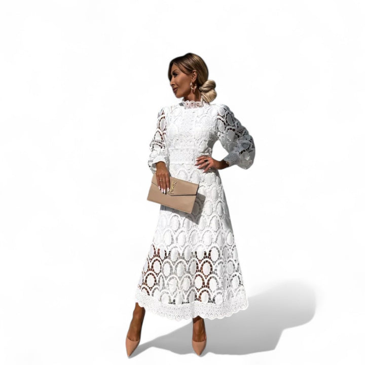 Elaina | Stilfuld Midi Kjole med Blonde Detaljer